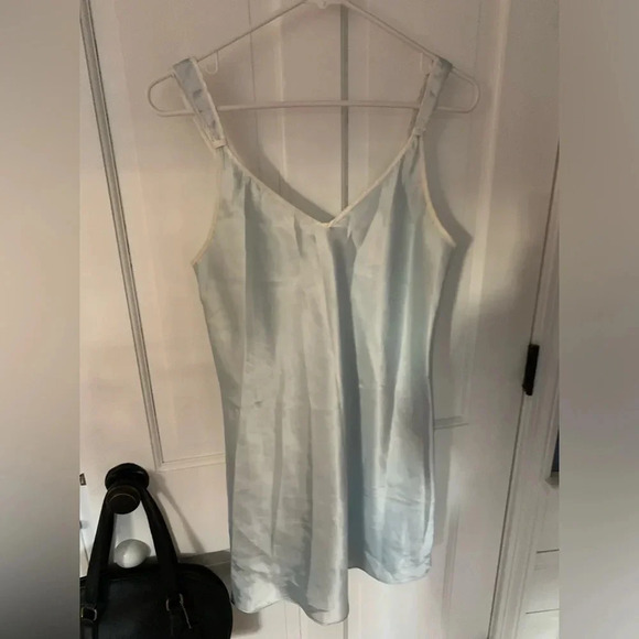 Vintage 90s Light Blue Oscar de la Renta Pink Label Silky Slip Size Small - Picture 1 of 6